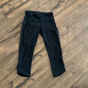 Lululemon cropped black leggings